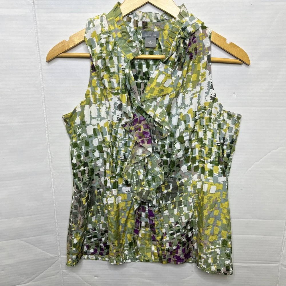 Ann Taylor Women's Button Front Ruffle Sleeveless Blouse size 6